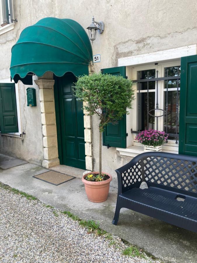 Casapiedicastello Apartment Castelnuovo del Garda Exterior foto
